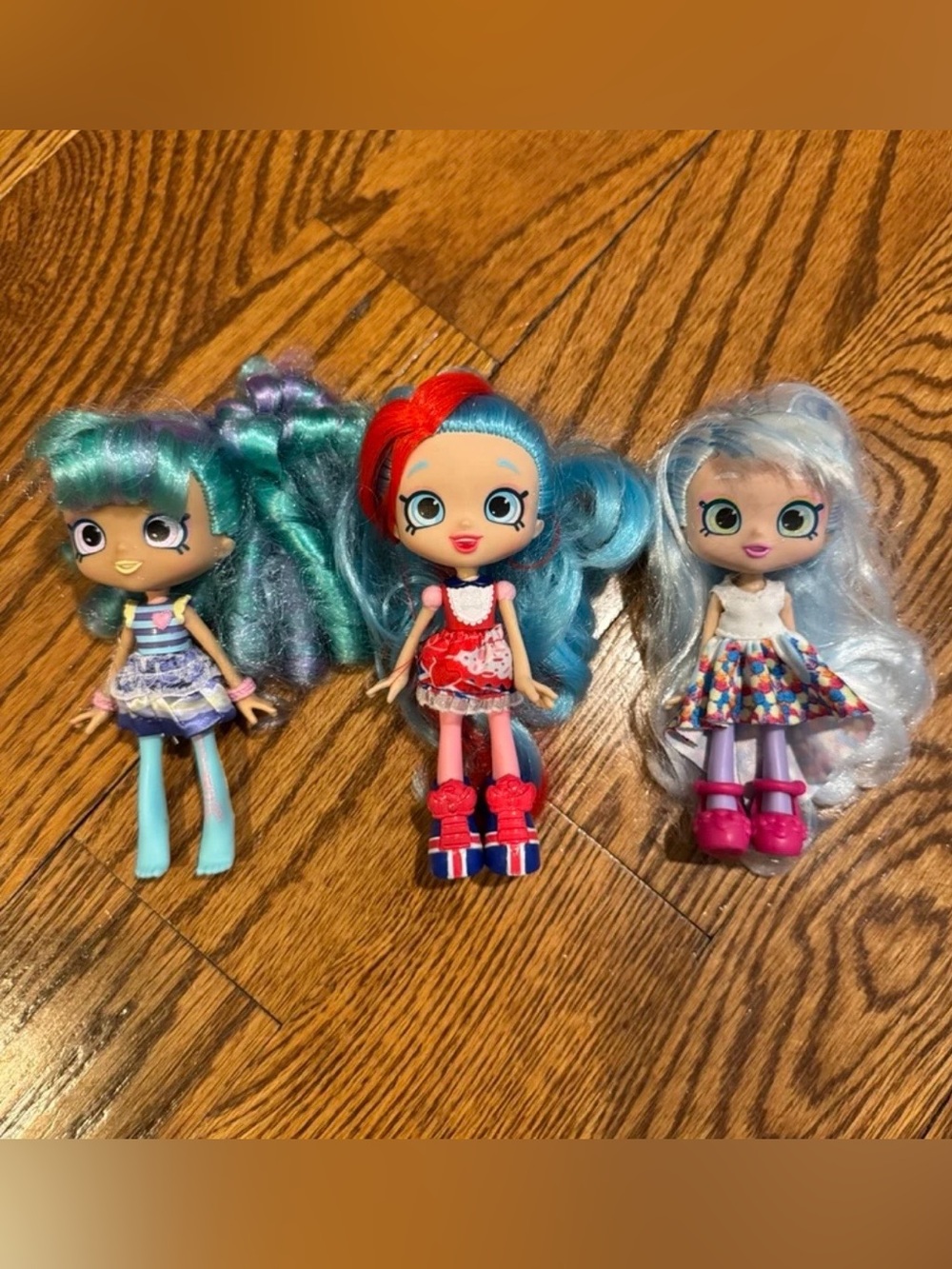 Set of 3 Shopkins girls shoppe dolls with blue hair